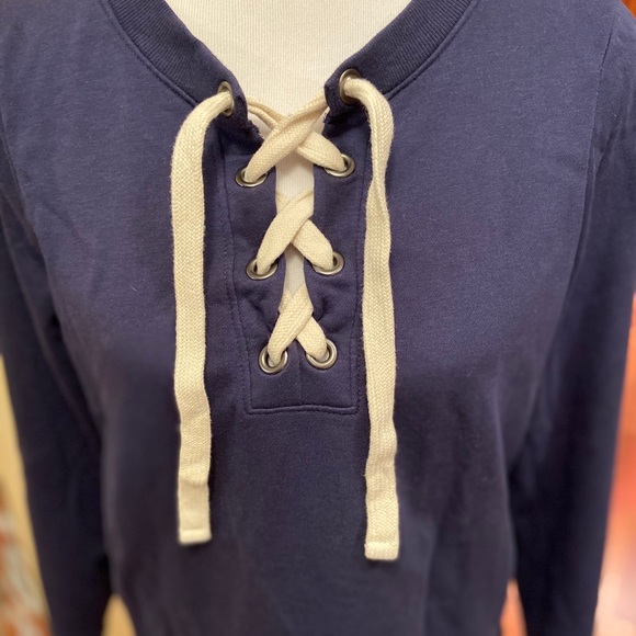 Old navy blue lace up sweatshirt - Picture 2 of 4